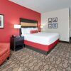 Отель La Quinta Inn & Suites by Wyndham Starkville at MSU, фото 8