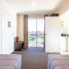 Отель Lake Taupo Motor Inn, фото 5