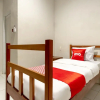 Отель Homestay Jaya by OYO Rooms, фото 4
