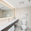Отель Holiday Inn Express & Suites Delafield, an IHG Hotel, фото 9