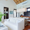 Отель Mahogany Bay Resort & Beach Club, Curio Collection by Hilton, фото 9