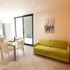 Отель Holiday House 