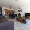 Отель F9-1 Double room with private bathroom in shared Flat, фото 1