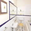 Отель Luxurious 2BR flat in Pimlico, near Warwick sq., фото 5