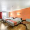 Отель Motel 6 Regina, SK, фото 5