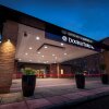 Отель DoubleTree by Hilton Manchester Airport в Манчестере