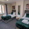 Отель Charming 4-bed House in Nottingham Sleeps 7, фото 4