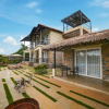 Отель Castle Vintage VillageHouse 6BHK, фото 11