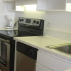 Отель Studio with full amenities in building, фото 5