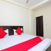 Отель OYO 44282 Gulshan Deluxe, фото 3