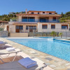 Отель Cozy Vintage Style sea View Apartment Shared Pool, фото 6