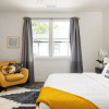 Отель Cheerful Townhome With Garage EAV Local, фото 3