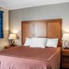 Отель Rodeway Inn & Suites Niagara Falls, фото 3