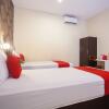 Отель RedDoorz @ Dinoyo, фото 3