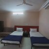 Отель SPOT ON 42038 Hotel Sri Krishna, фото 14