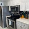 Отель Bright and Beachy 2Bed 1Bath Home - Unit 210, фото 12