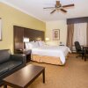 Отель Holiday Inn Express & Suites Houston North Intercontinental, an IHG Hotel, фото 29