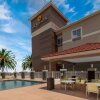 Отель La Quinta Inn & Suites by Wyndham Port Lavaca, фото 27