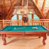 Отель LAZY BEAR LODGE - 4 Br Cabin, фото 9
