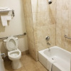 Отель Executive Inn & Suites, фото 21