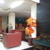 Отель RedDoorz @ Hotel Arimbi Dewi Sartika Baru, фото 2