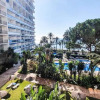 Отель Skol 335. Fantastic Beachfront Apartment Facing South., фото 19