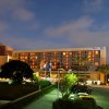 Отель Hilton Orange County/Costa Mesa в Косте Мезе