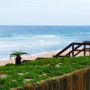 Отель Ansteys Beach Self Catering Apartments, фото 6