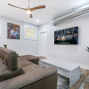 Отель Urban Oasis 4BD House close to FQ, фото 3