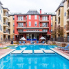 Отель Uptown CityPlace Apartments X RBA Living, фото 17