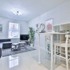 Отель 1-Bed City Nest in Cardiff, фото 12
