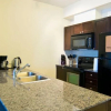 Отель Maplewood Furnished Suites, фото 20