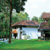 Отель Whispering Waters Resorts Cochin, фото 5