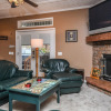 Отель Hillside Hideaway 5 Bedroom House, фото 3