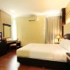 Отель Pandanaran Hotel Semarang в Семаранге