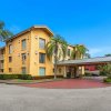 Отель La Quinta Inn by Wyndham Miami Airport North в Майами
