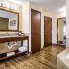 Отель Comfort Inn Norwalk - Sandusky, фото 40