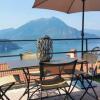 Отель Apartment Via Dei Boschi Residence Ametista Varenna в Варенне