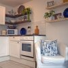 Отель Charming 1-bed Cottage in Pembroke Close to Castle, фото 2