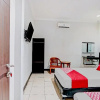 Отель OYO 90370 Habibie Homestay Syariah, фото 13
