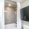 Отель Rooftop Pool, Views, Close to Shops & Dining 1131, фото 10