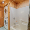 Отель Moosehead Lodge 3 Bedroom Home by NW Comfy Cabins, фото 4