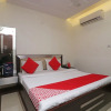 Отель OYO 24723 Hotel Atul Palace, фото 12