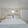 Отель Apartment 7 - 1 bedroom Sea front location - Step free access from rear - Free Parking, фото 6