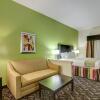 Отель Holiday Inn Express Savannah South I-95 - Richmond, an IHG Hotel, фото 1