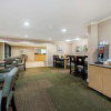 Отель La Quinta Inn & Suites by Wyndham Mansfield OH, фото 23