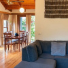 Отель Mystic View Cottage Wandiligong, фото 15