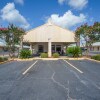 Отель Rodeway Inn & Suites, фото 1