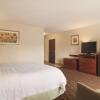 Отель Hampton Inn & Suites Greenfield, фото 4