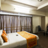 Отель OYO Premium 091 Vile Parle East, фото 6